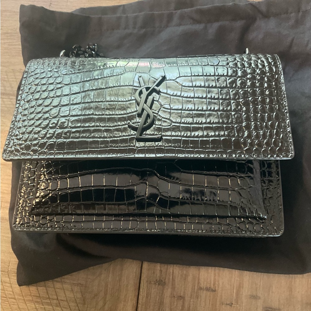 Yves Saint Laurent Black Glossy Shoulder Bag with Chain Strap - Picture 12 of 14